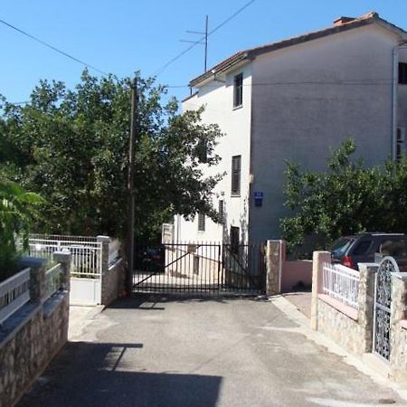 Apartmani Svetina Vodice Eksteriør bilde