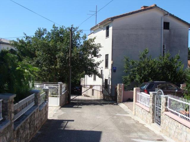 Apartmani Svetina Vodice Eksteriør bilde